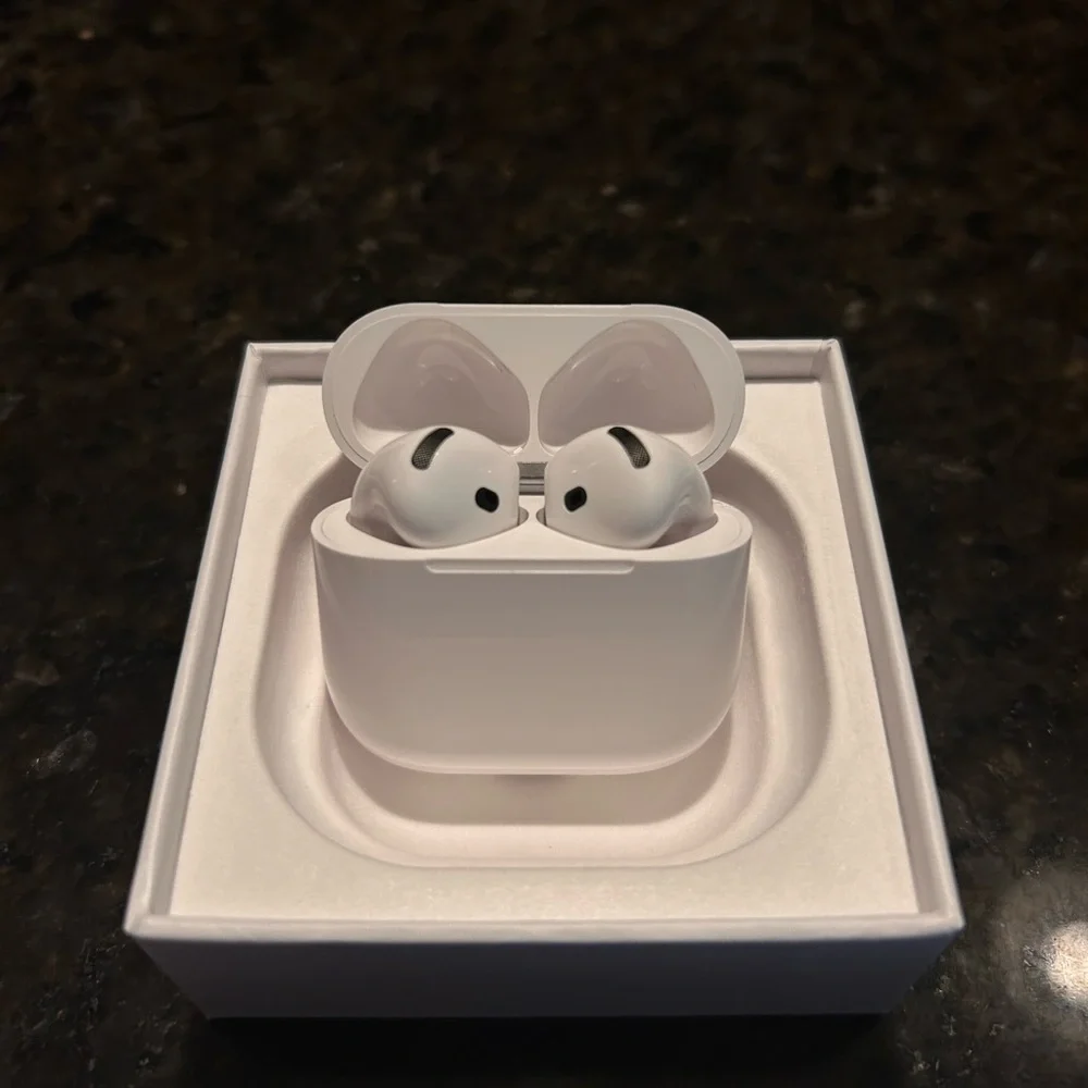 Gen4 AirPods